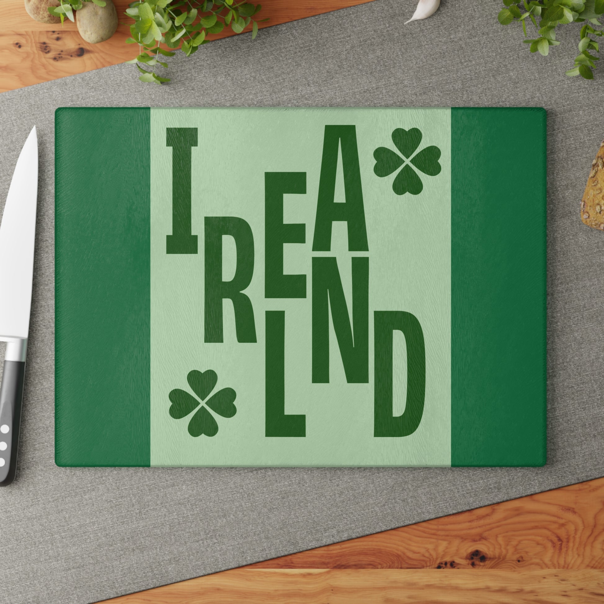 St. Patrick's Day Glass Cutting Board, Kitchen Decor, Shamrock Gift, Irish Cookware, Holiday Kitchen Accessory